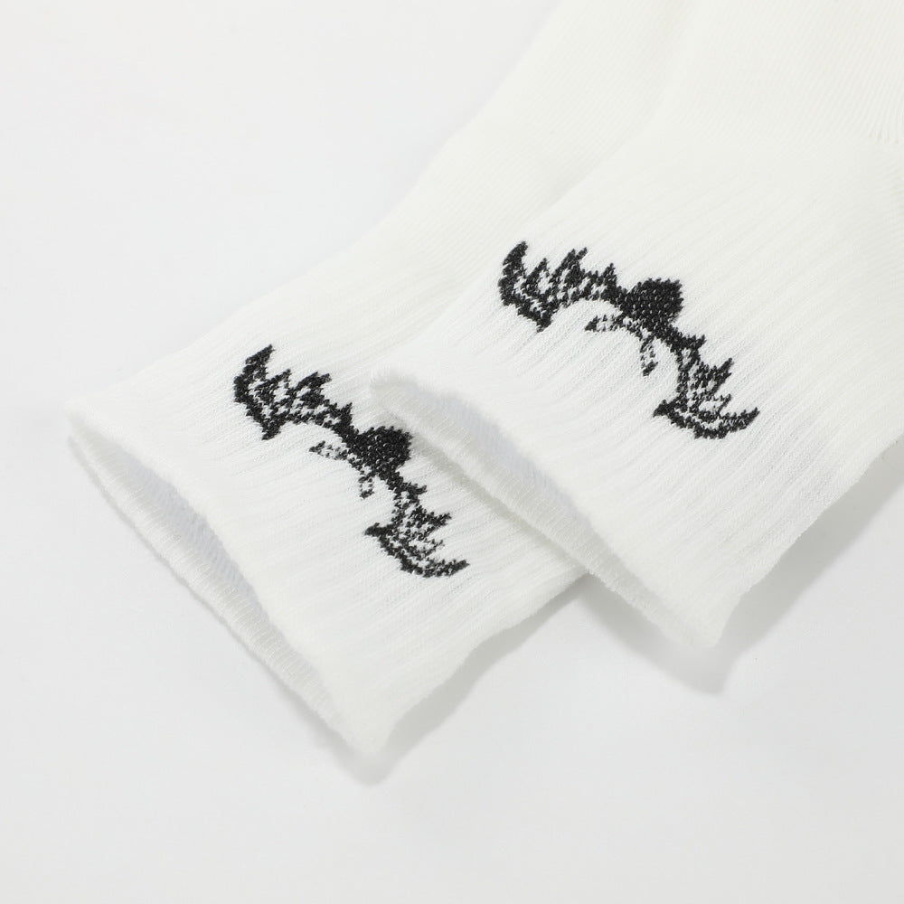 Gothic Bat Print Ribbed Crew Socks, Black & White Dark Aesthetic Knit Socks, Women's Edgy Casual Socks For Streetwear & Halloween