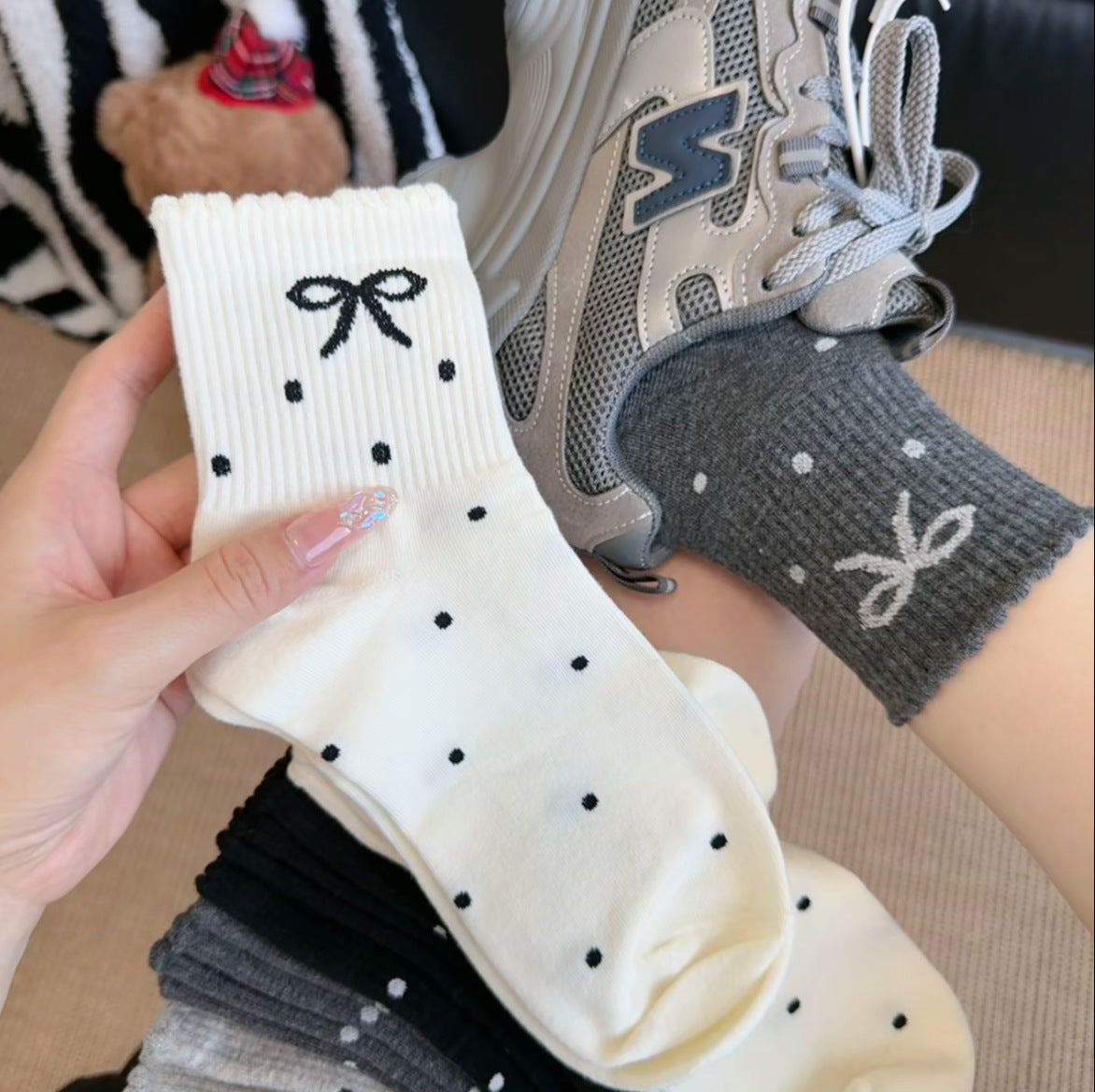 Coquette Bow & Polka Dot Crew Socks, Ribbed Knit Casual Socks, Women's Neutral Tone Socks For Sneakers & Everyday