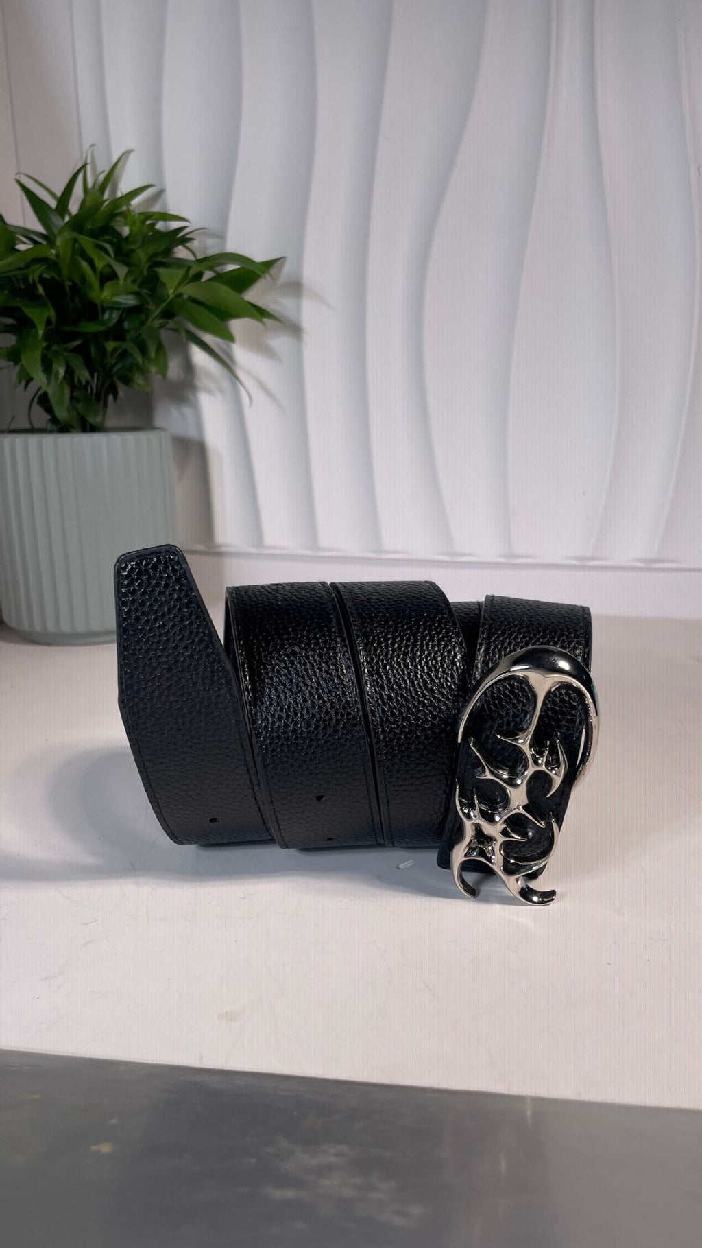 Personality Alien Punk Hollow Eye Rivet Belt Men