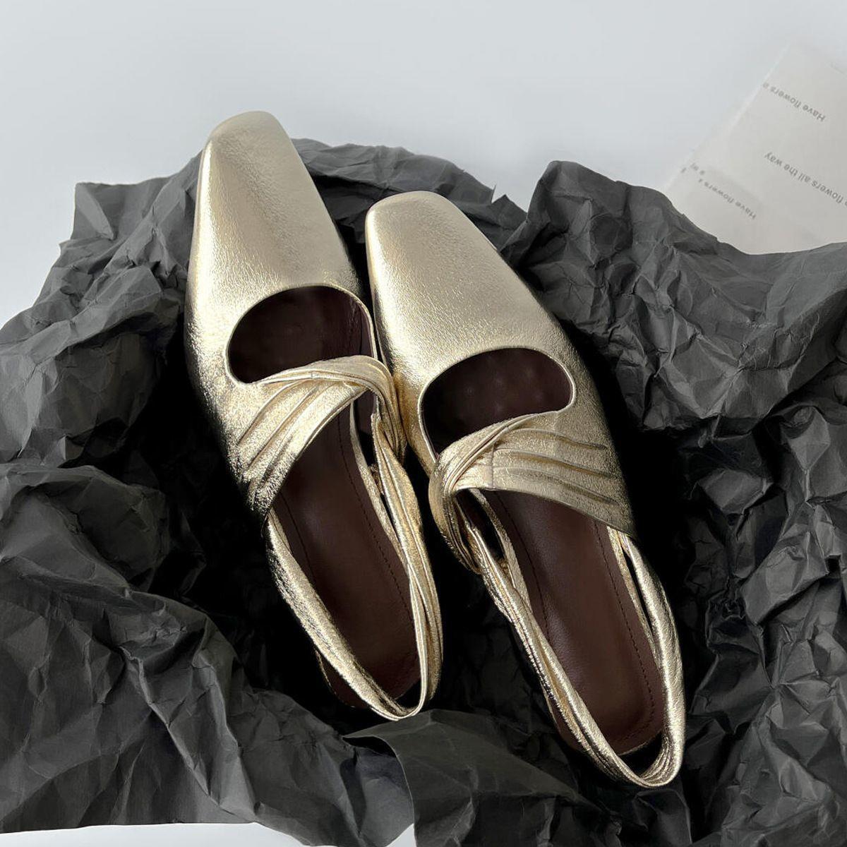 Back Hollow Chunky Heel Shallow-Vamp Retro Square-Toe Pumps