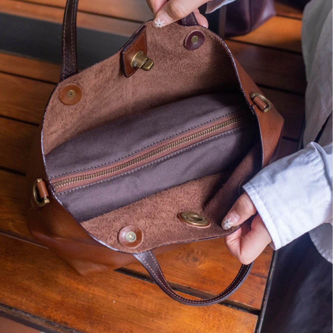 Vintage Full-Grain Vegetable-Tanned Leather Tote Bag