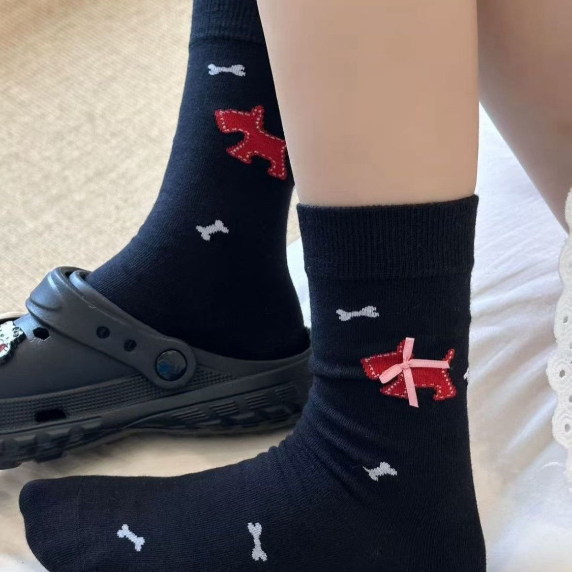 Dachshund Dog Print Crew Socks, Cute Puppy & Bone Pattern Knit Socks, Women's Neutral Tone Casual Socks For Everyday & Sneakers