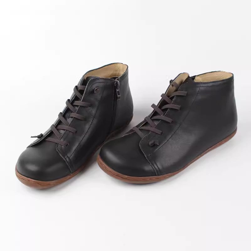Womens Boots Made From Full-grain Cowhide Leather With A Soft Sole