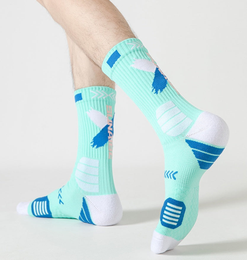 Sports Socks Men's Medium Socks Practical Professional Running Basketball Socks High Top Long Socks