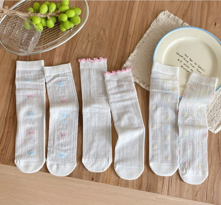 Boneless Socks Children's Forest Sweet Wind Lightweight Hollow Mesh Soft And Versatile Middle Tube Stacked Socks