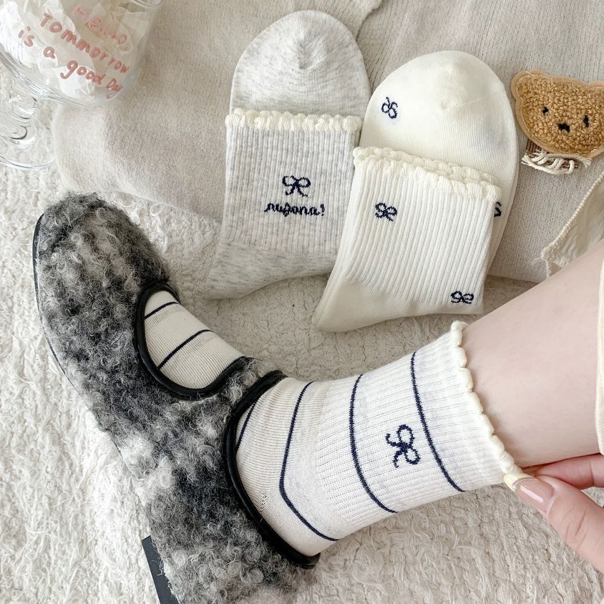 Coquette Bow Print Ruffle Cuff Crew Socks, Minimalist Grey & White Knit Socks, Women's Sweet Casual Socks For Everyday & Preppy Style