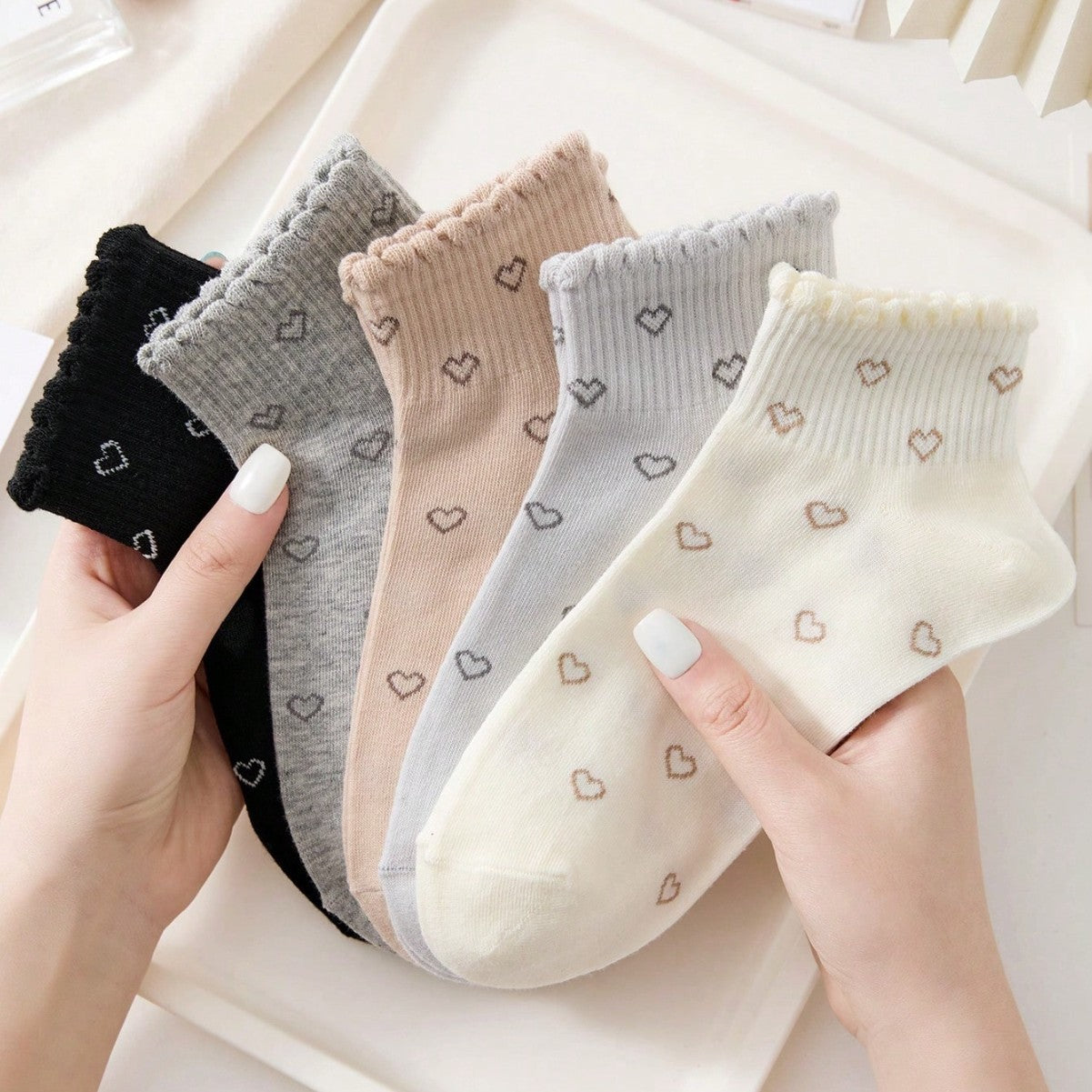 Coquette Heart Print Ruffle Cuff Ankle Socks, Cute Ribbed Knit Low-Cut Socks, Women's Sweet Casual Socks For Daily Wear & Preppy Style