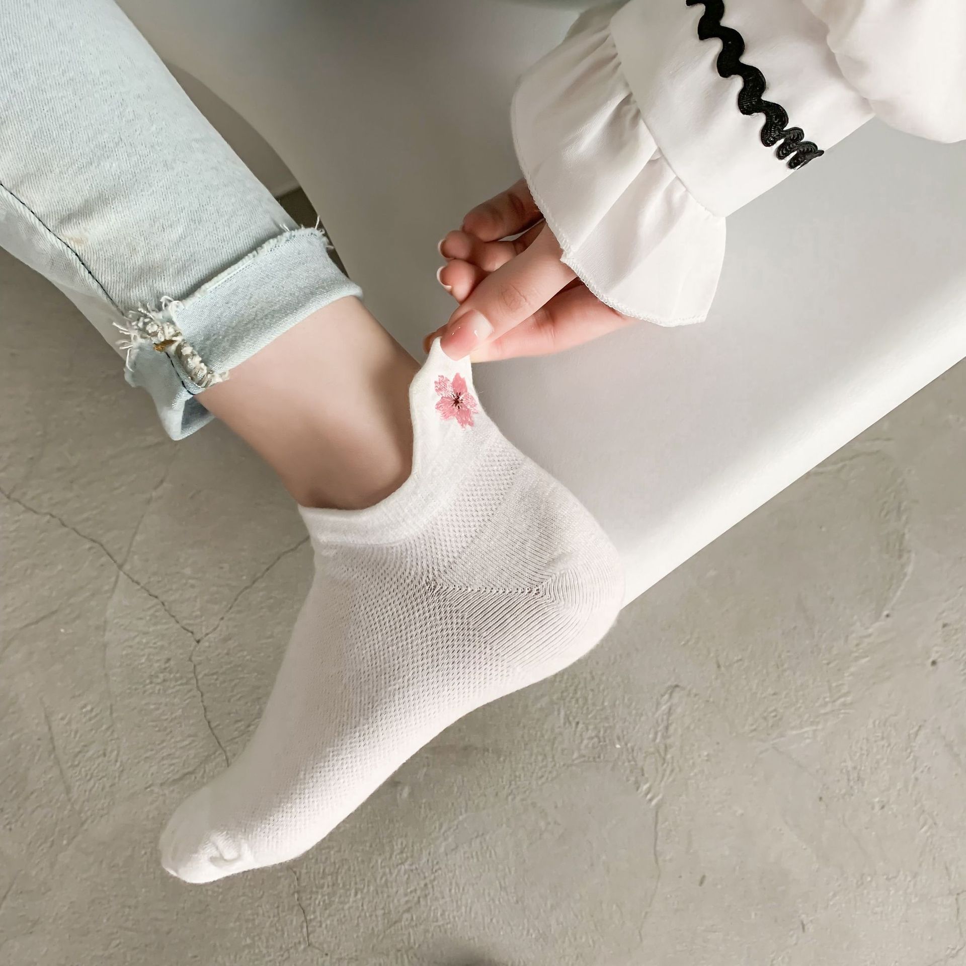 Cute Cherry Blossom Embroidered No Show Socks, Mesh Breathable Invisible Liner Socks, Women's Low-Cut Socks For Sneakers & Summer