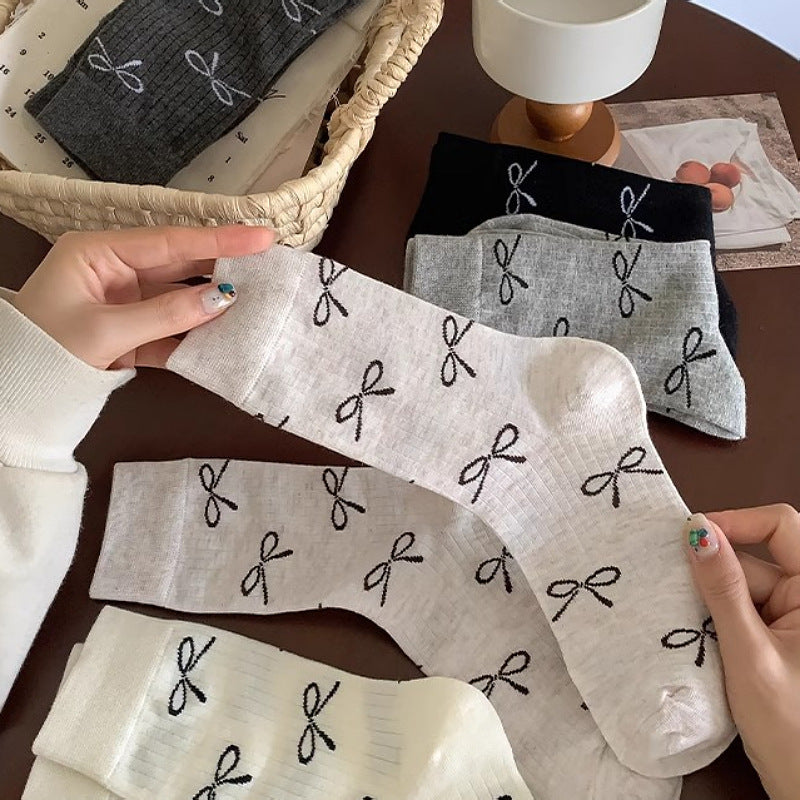 Coquette Bow Print Ribbed Crew Socks, Neutral Tone Minimalist Bow Pattern Mid-Calf Socks, Women's Casual Knit Socks For Daily Wear & Preppy Style