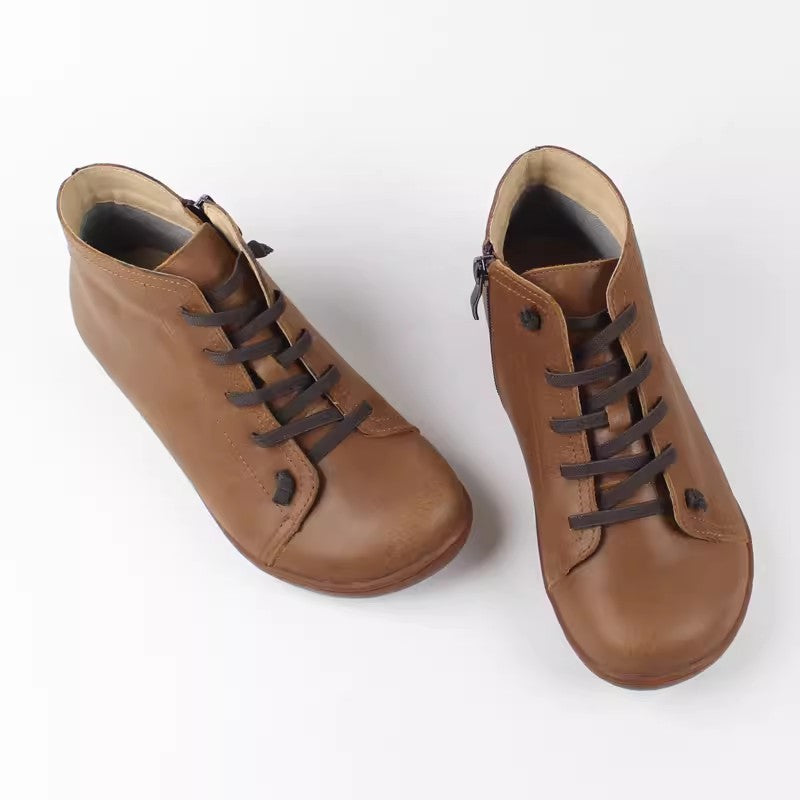 Womens Boots Made From Full-grain Cowhide Leather With A Soft Sole