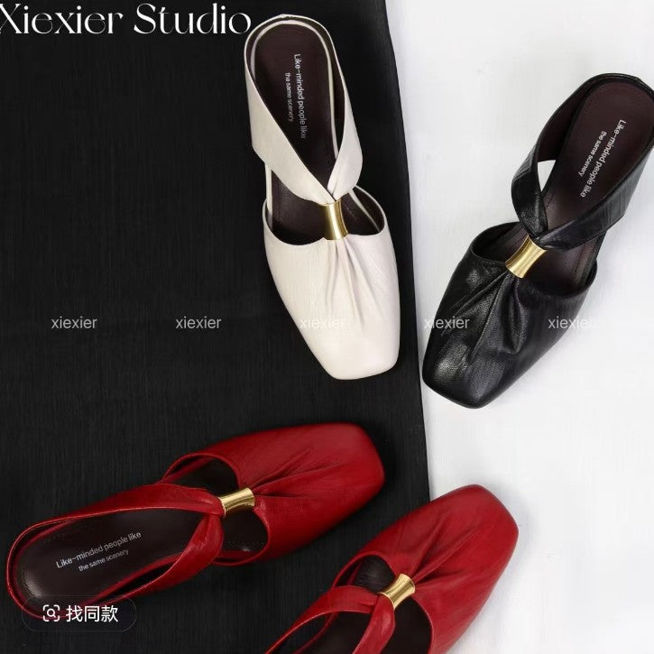 Womens French-toe Slippers With Pleated Sheepskin Lining